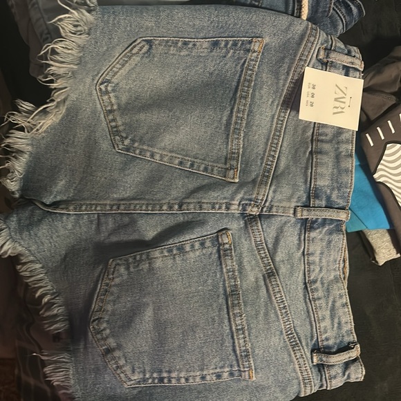 Zara jeans. - Picture 2 of 3